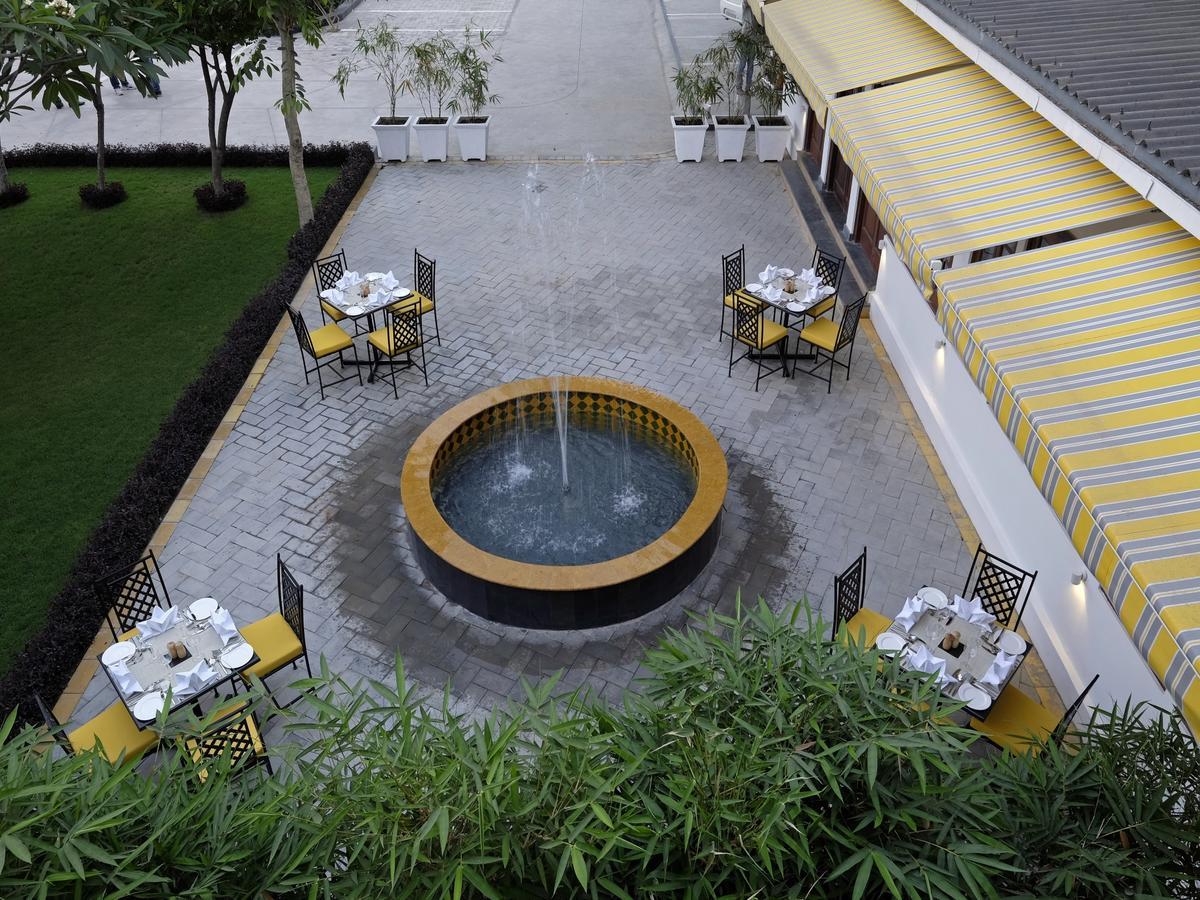 Saraca Hotel Lucknow Exterior foto