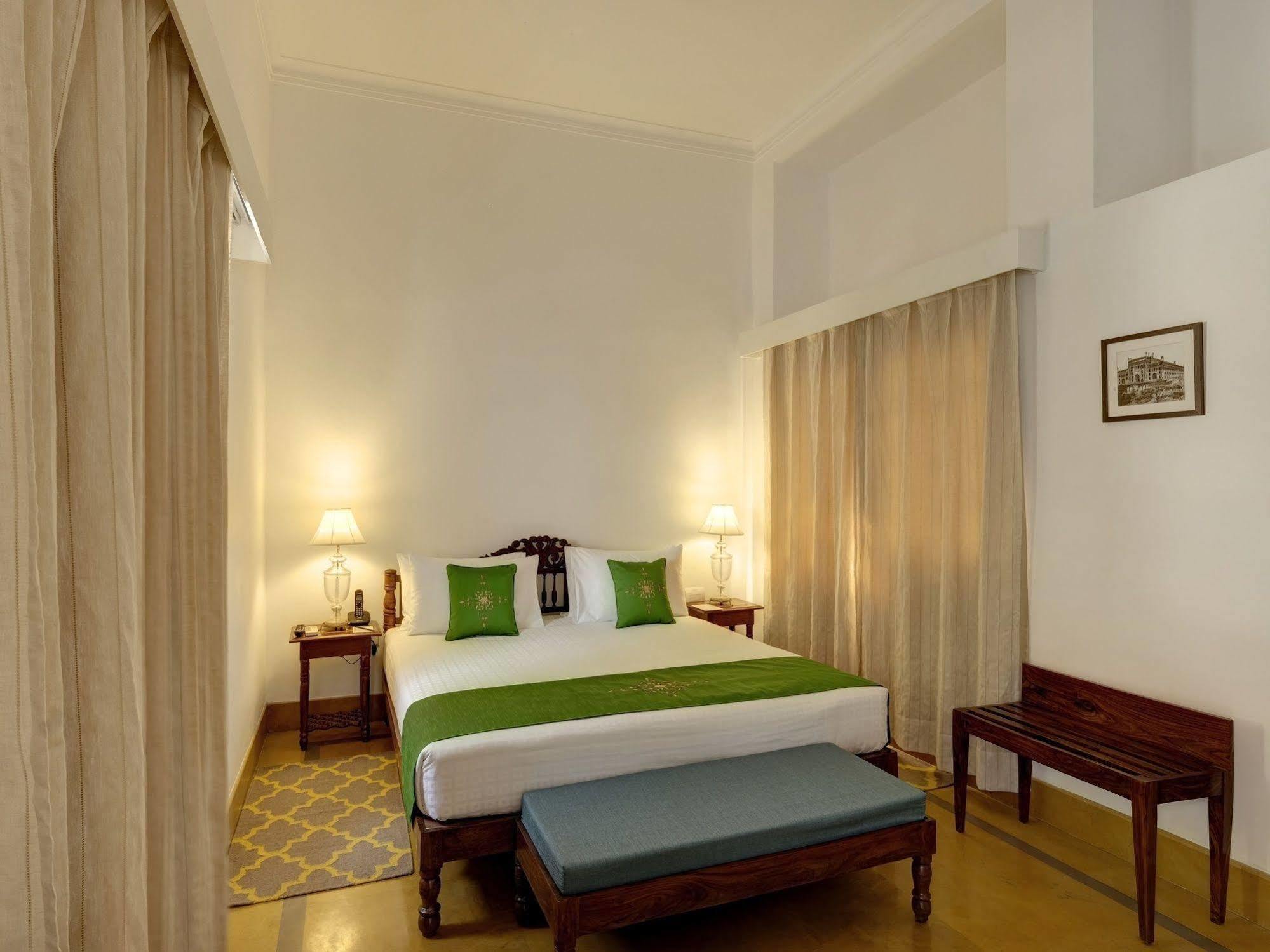 Saraca Hotel Lucknow Exterior foto