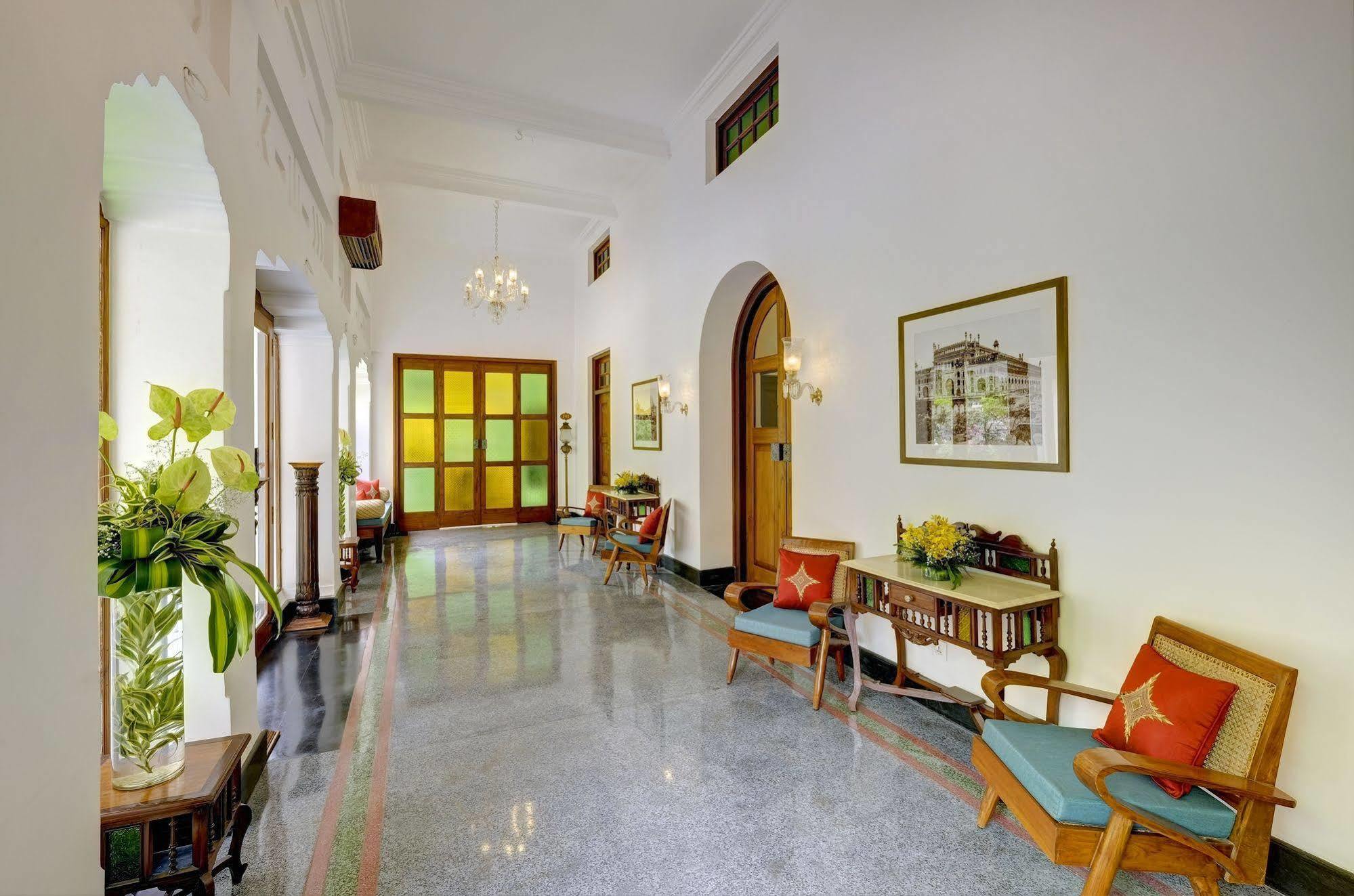 Saraca Hotel Lucknow Exterior foto